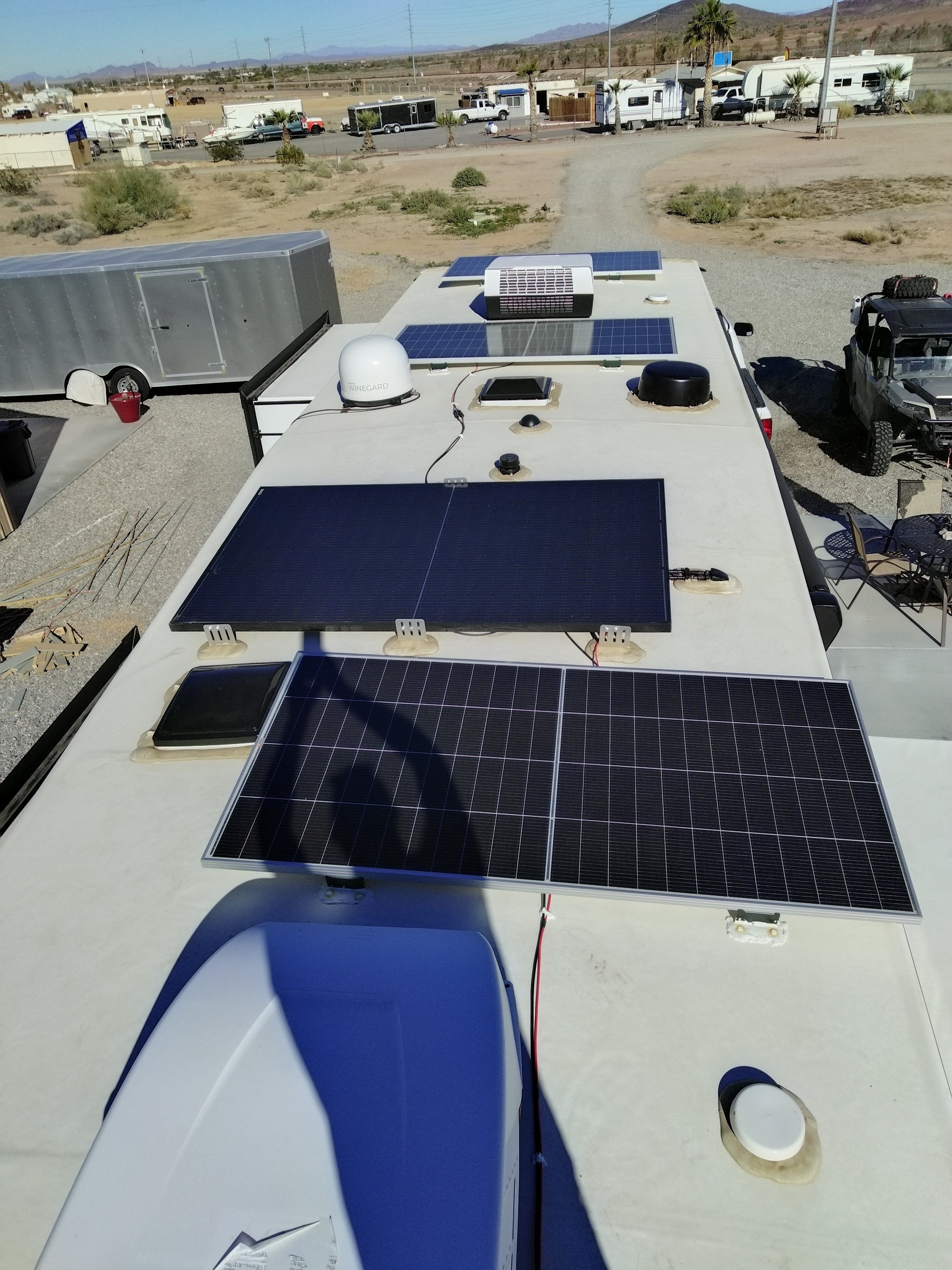 Grand Design Refletion 24v 2050w Solar Rear