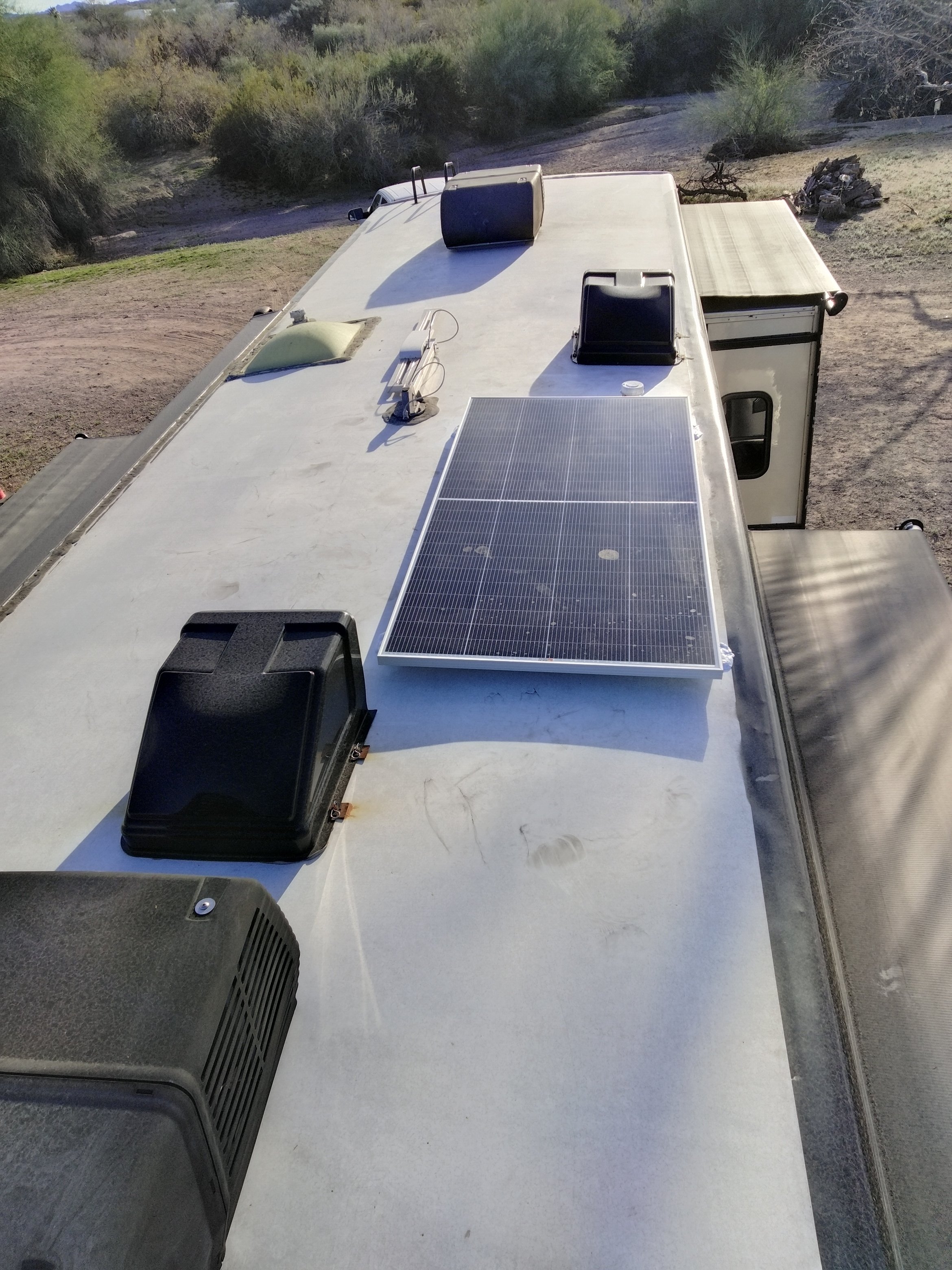Motor Coach 335w Solar