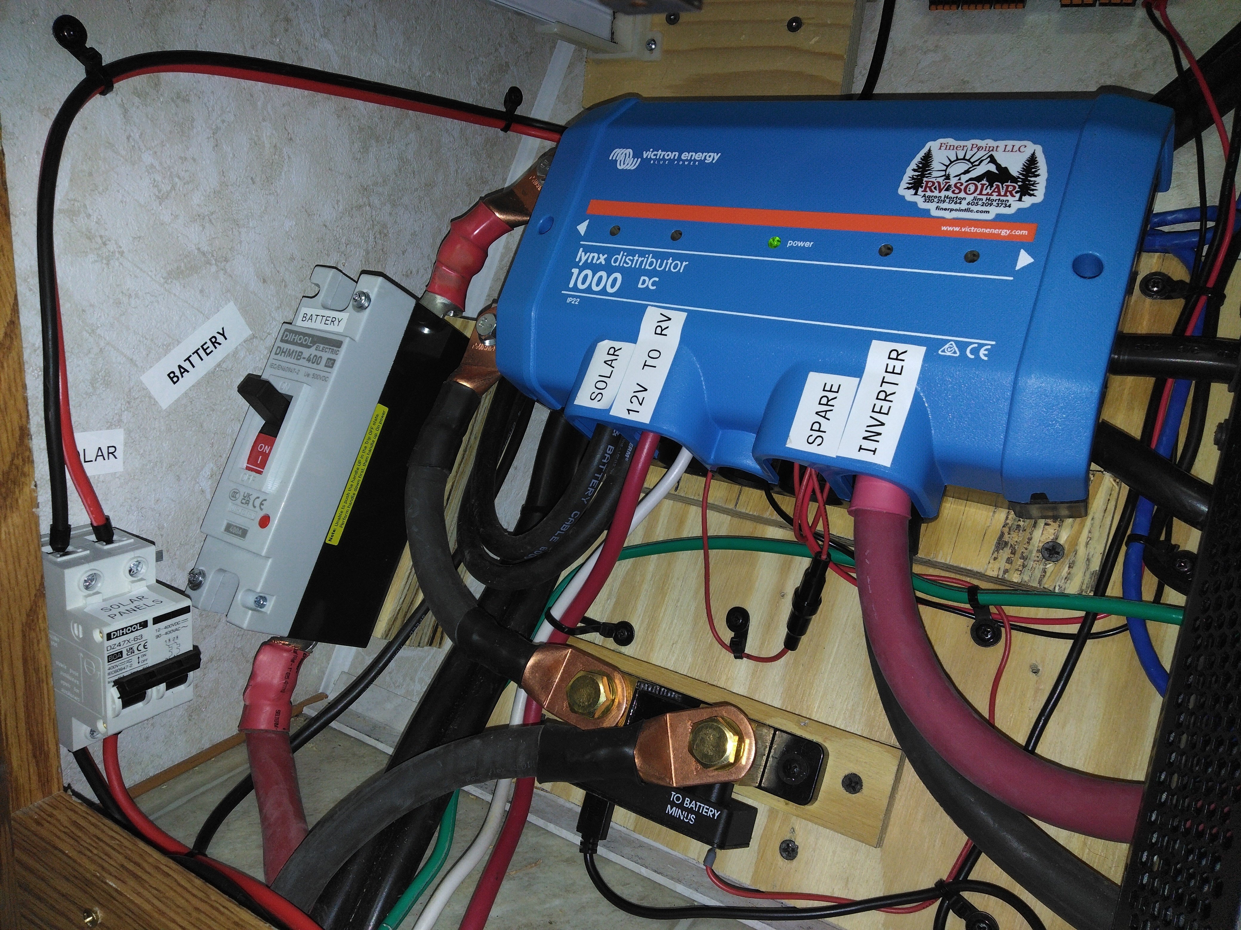 Komfort Lynx Distributor Raise so Shore Power wires routed underneath